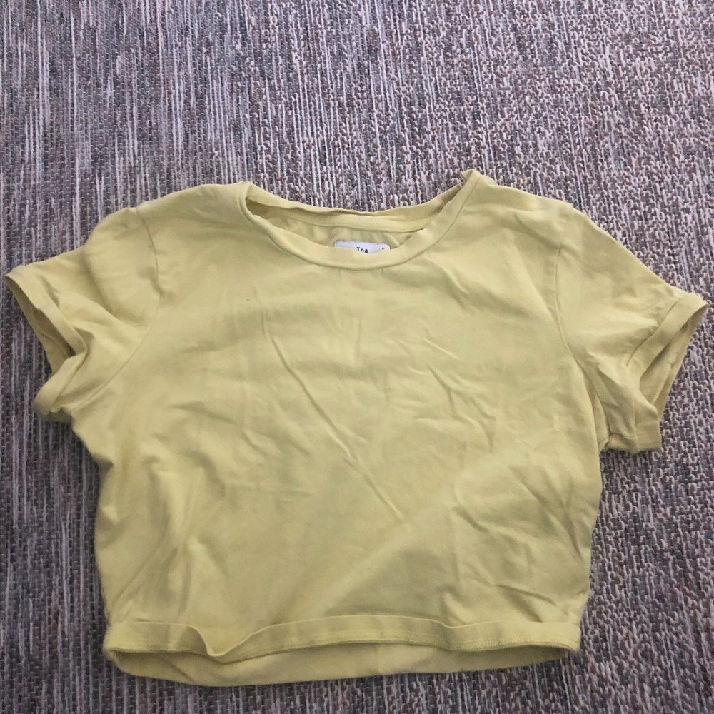 Aritzia TNA Cropped Tee
